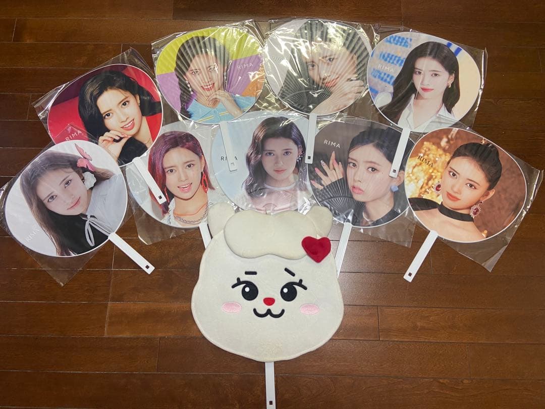 NiziU リマグッズ(直筆サインチェキ有) - メルカリ