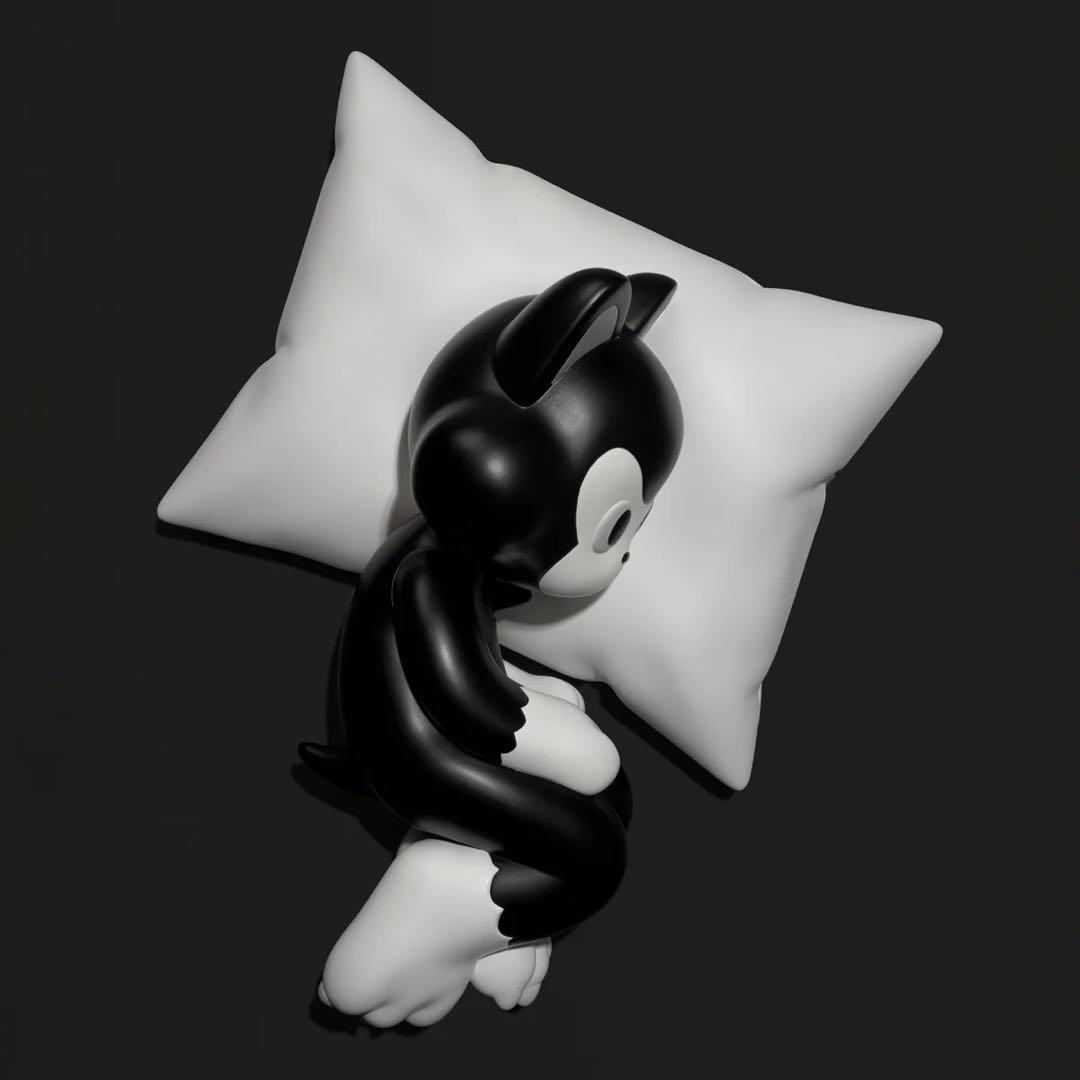 TIDE pillow イデタツヒロ CATフィギュアランプ - メルカリ