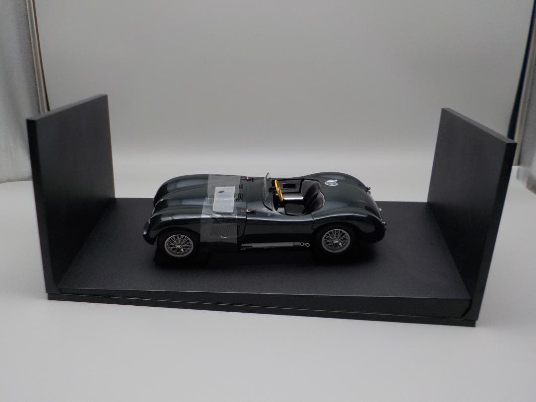 AutoArt 　Jagur C-type 18分の1サイズ