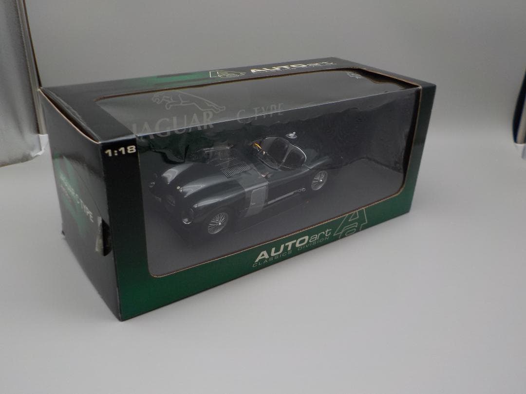 AutoArt 　Jagur C-type 18分の1サイズ