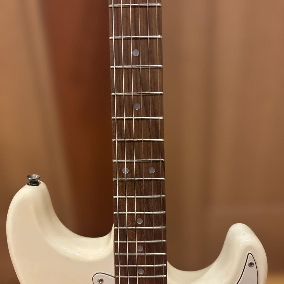 Yummy様専用】Legend ストラトタイプ トレモロアーム付 新品弦張替済