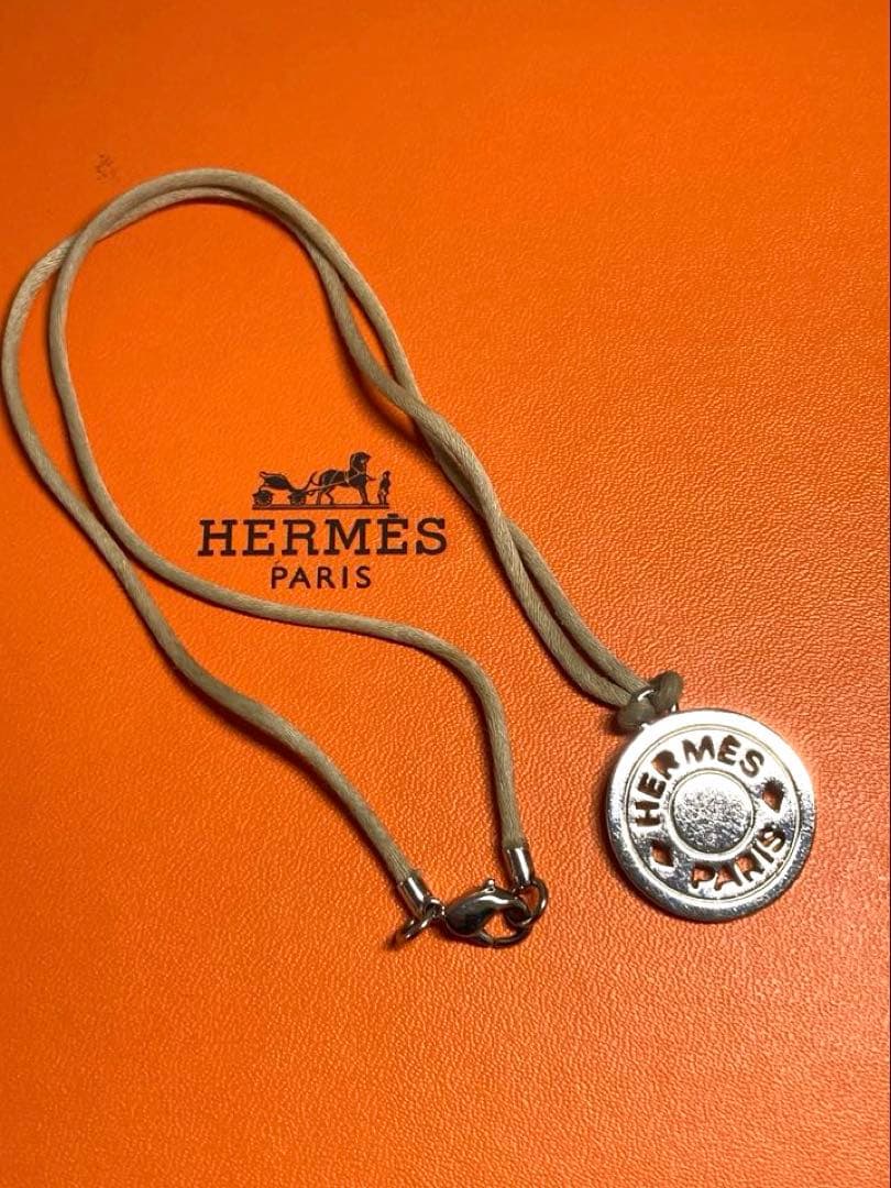 良品HERMES エルメスセリエペンダントトップシルバー箱付き