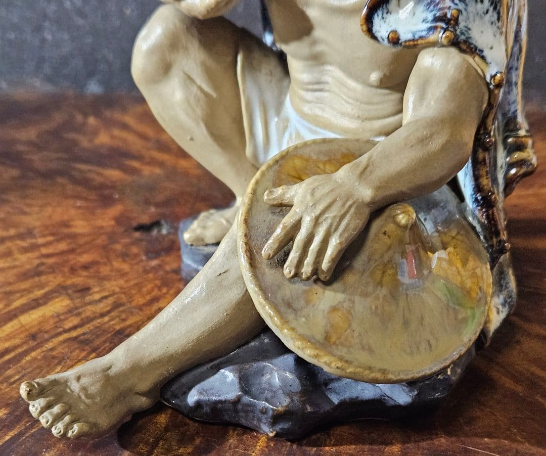 名品❗】【上作品❗】 酒を呑む男の人形 陶器製 羽織りが海鼠