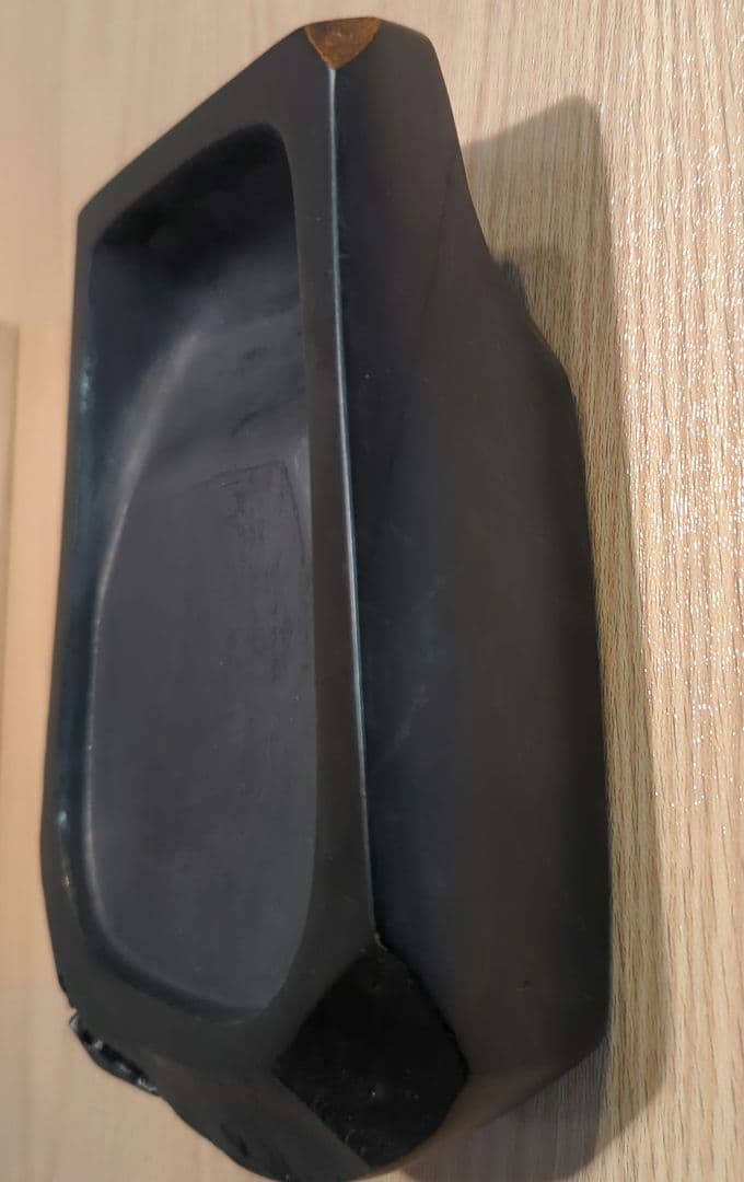 屋久島　天然硯（銹水石）秀命