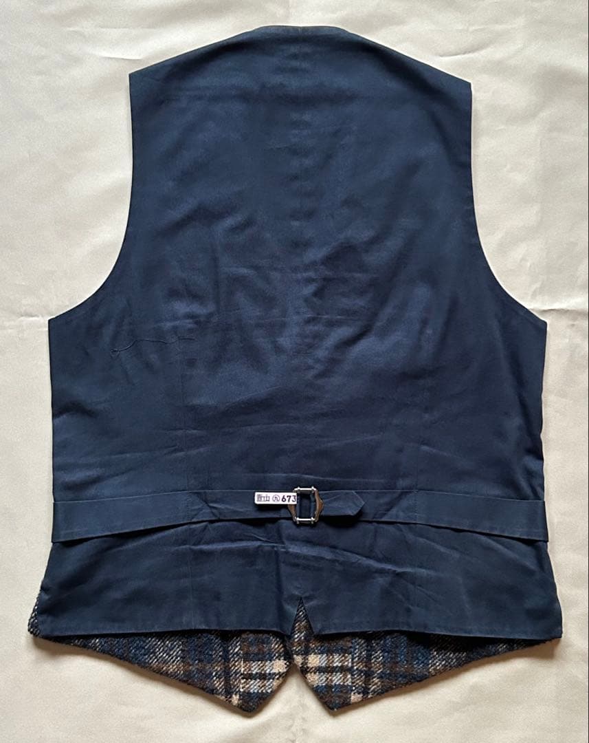 美品 LARDINI ジレ ベスト ウール チェック ブートニエール付きの通販