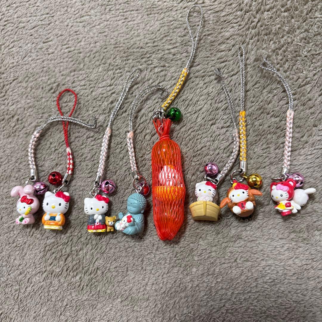 ハローキティ ご当地ストラップセット 8個 - メルカリ