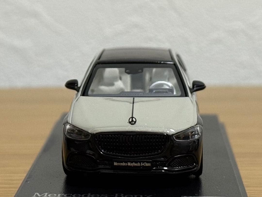 メルセデス マイバッハ 1/64 ベンツ Almost Real ARBOX