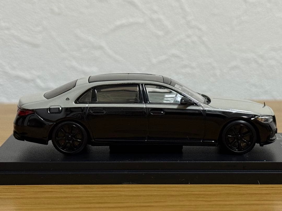 メルセデス マイバッハ 1/64 ベンツ Almost Real ARBOX