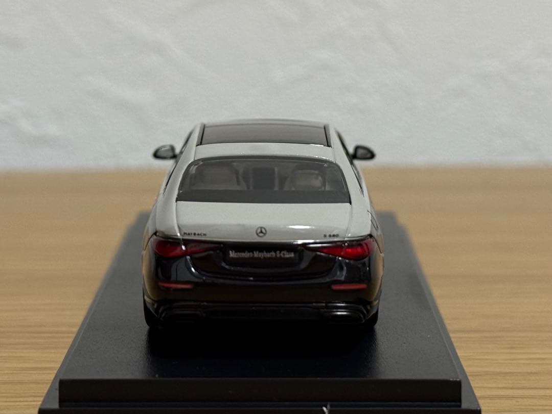 メルセデス マイバッハ 1/64 ベンツ Almost Real ARBOX