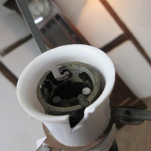 イギリス アンティーク スタンドライト 黒 イギリス アンティーク 家具