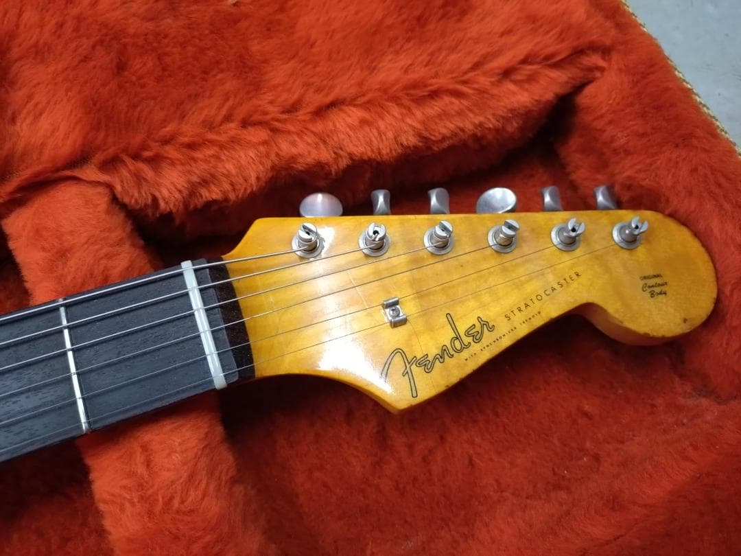 レア！Fender Japan ST62 EXTRAD Custom モデル