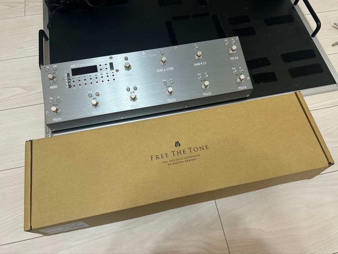 Free The Tone ARC-3 プログラマブルスイッチャー