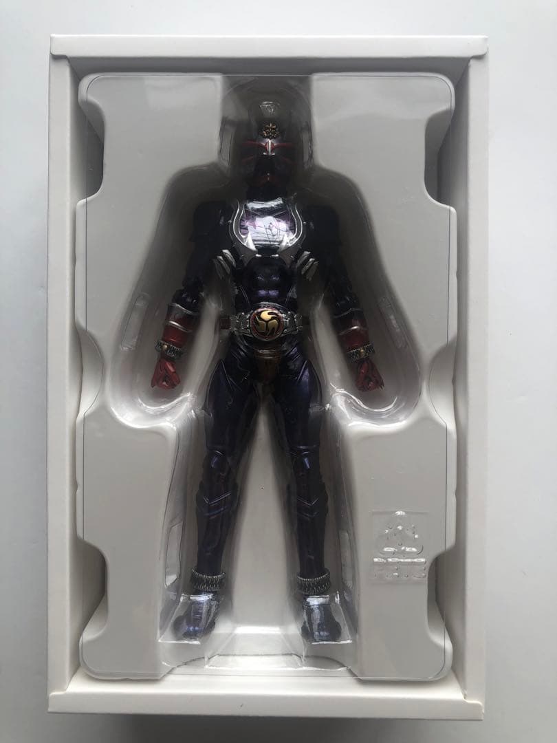 s.h.figuarts 真骨彫製法　仮面ライダー響鬼　10th