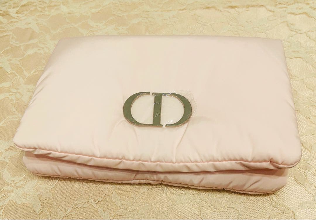 Dior クッションファンデーション＋レフィル＋リップケース ポーチ付き