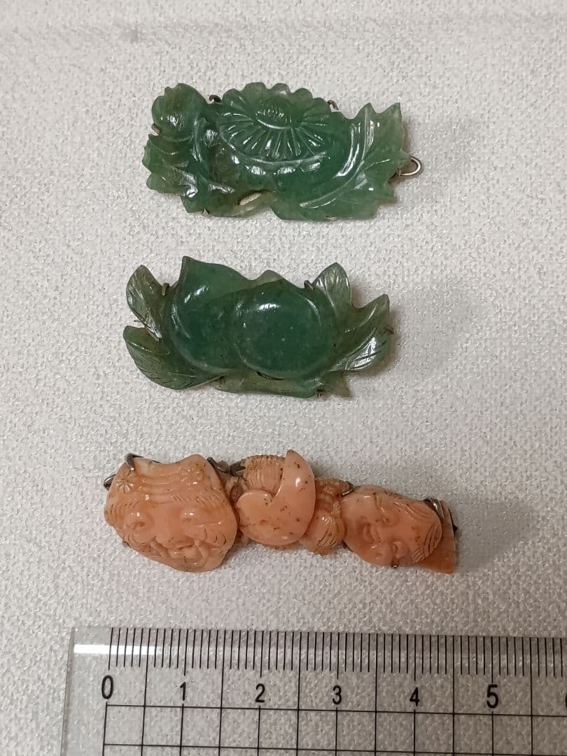 アンティーク翡翠・珊瑚 ブローチ 髪留め3点セットの通販はau PAY