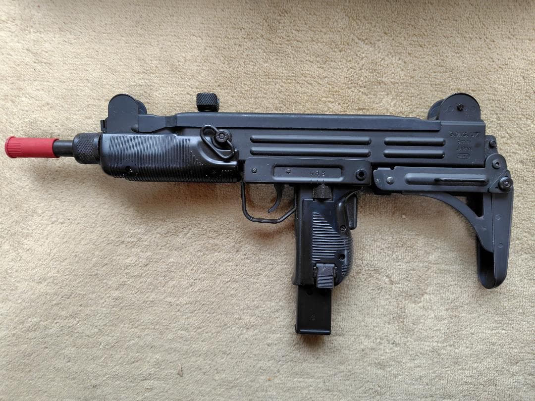 東京マルイ純正　UZI SMG 電動エアーガン　バッテリー付