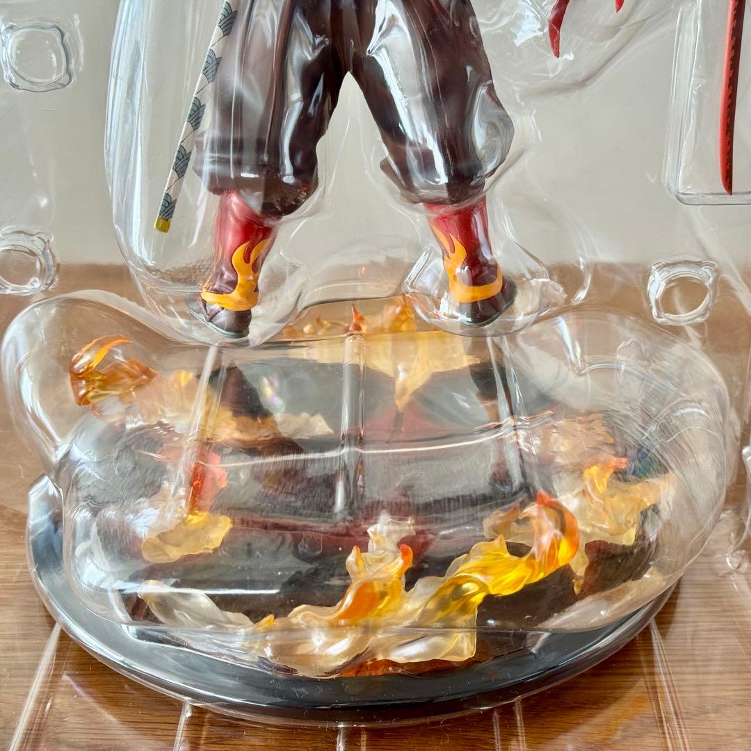 劇場版 「鬼滅の刃」 無限列車編 煉獄 杏寿郎 1/8スケールフィギュア