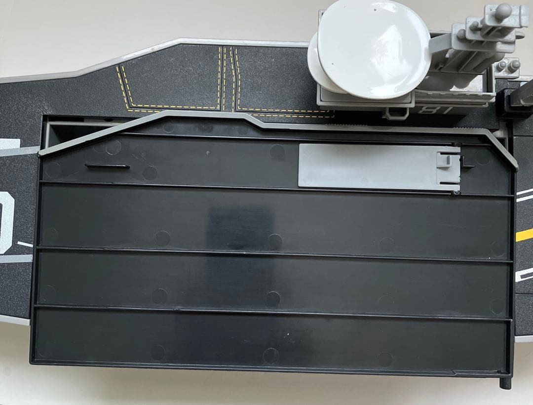 トミカ　カーズ　プレーンズ　フライゼンハワー