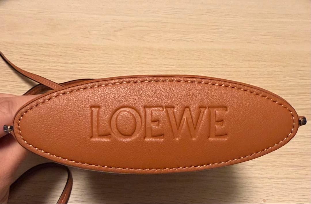 ロエベ LORWEダイスポケット　タン