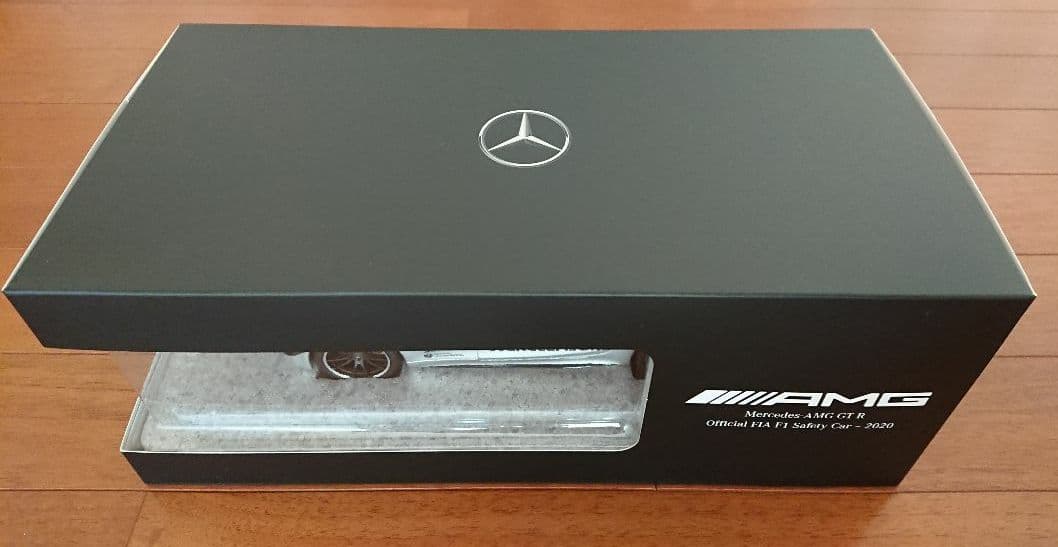 メルセデス別注 1,000台限定 ミニチャンプス1/18 F1セーフティカー