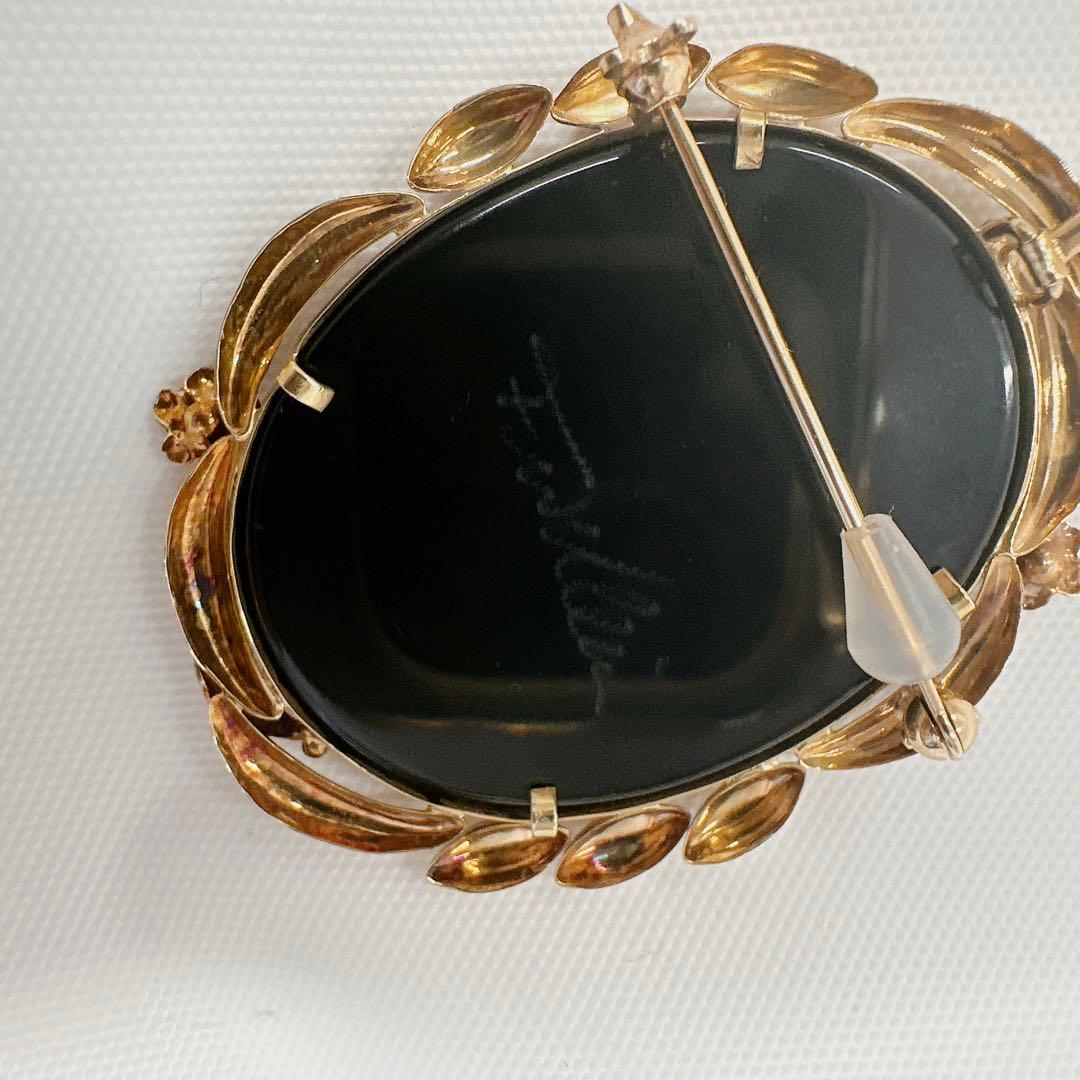 F.W.Klein カメオ天然石 k18ペンダント&ブローチ 総重量8g - メルカリ