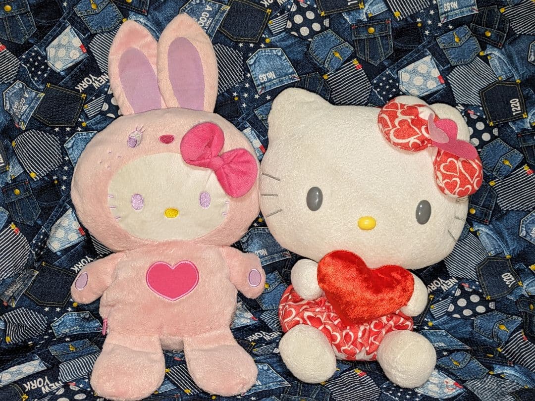 希少♡サンリオ♡キティ♡赤色ハートクッション♡BIGぬいぐるみ