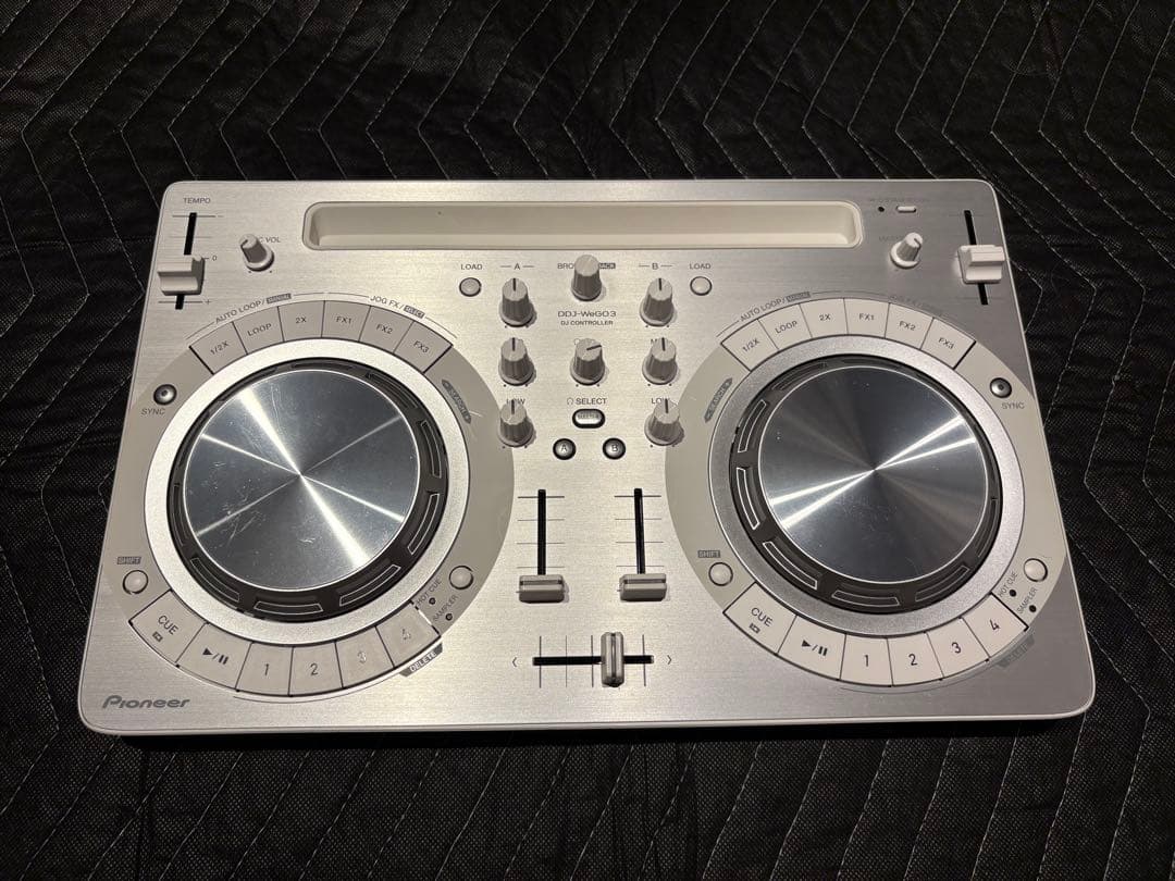 Pioneer DDJ-WEGO3 白 中古・動作確認済 Pioneer DDJ-WEGO3 白 中古・動作確認済 Pioneer DDJ-WeGO 3 White