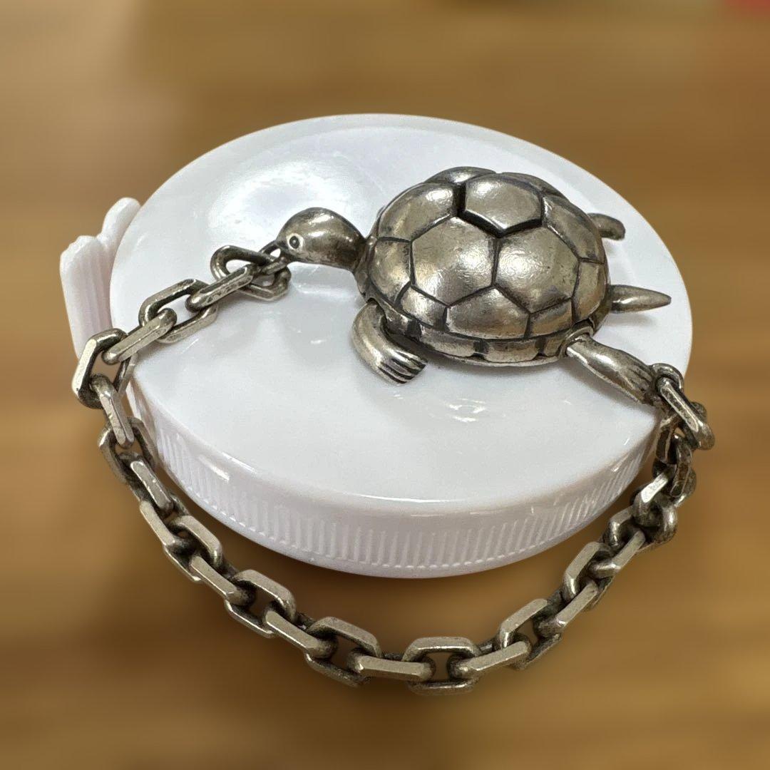 HERMES シルバー製亀のキーホルダーの通販はau PAY マーケット - 輸入