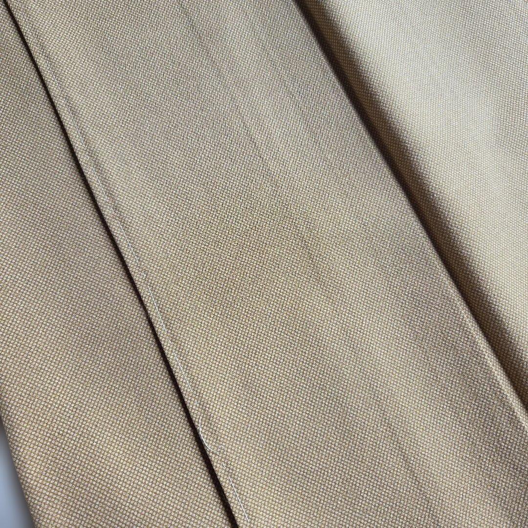 やわらかな榛色 行儀柄の江戸小紋