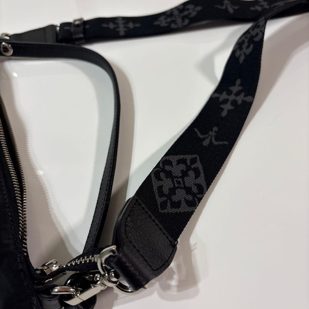 ほぼ未使用ラシット今期クラウズナイロンシンプルショルダー2wayアレンジベルト