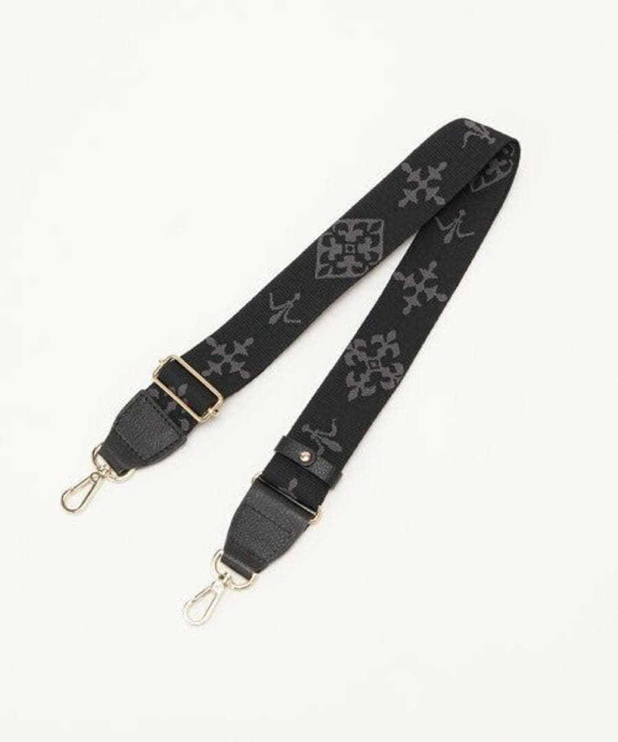 ほぼ未使用ラシット今期クラウズナイロンシンプルショルダー2wayアレンジベルト