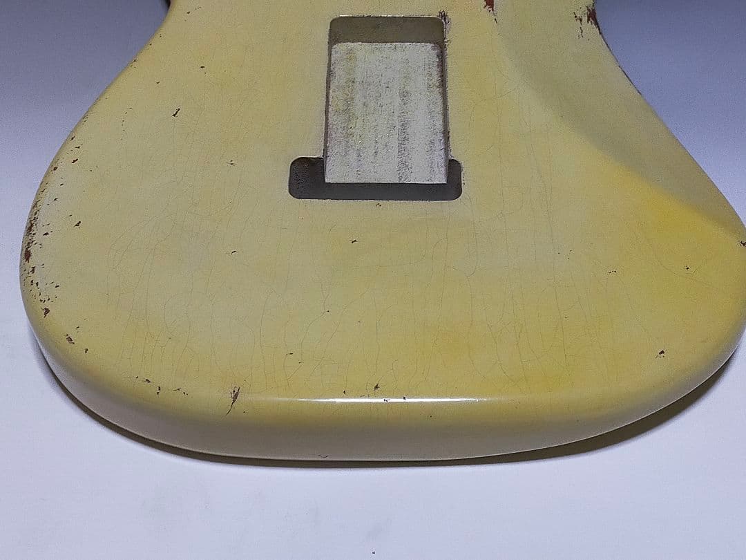 フェンダージャパンネック/マホガニー2Pレリックボディ