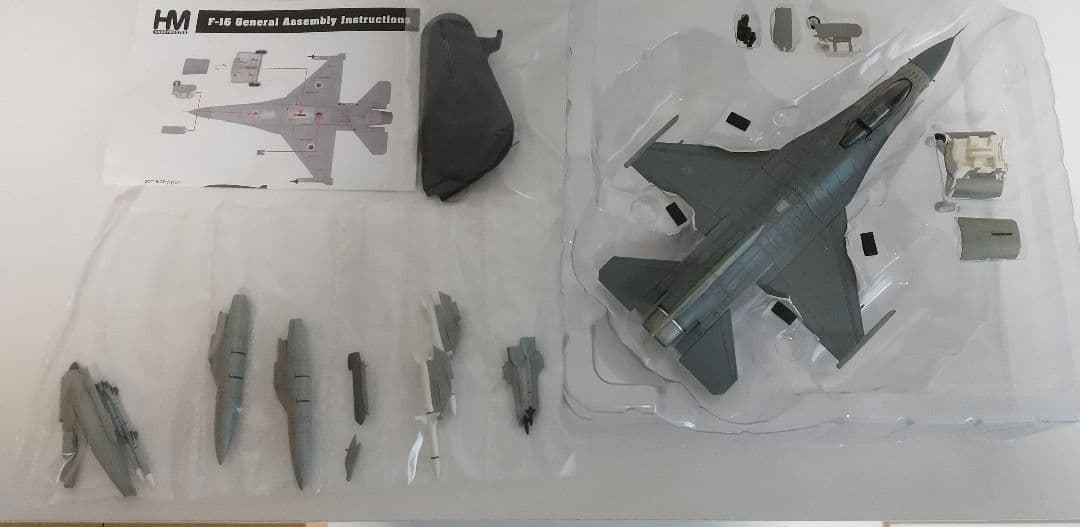 80年終戦記念】F-16 CM Fighting Falcon ホビーマスター