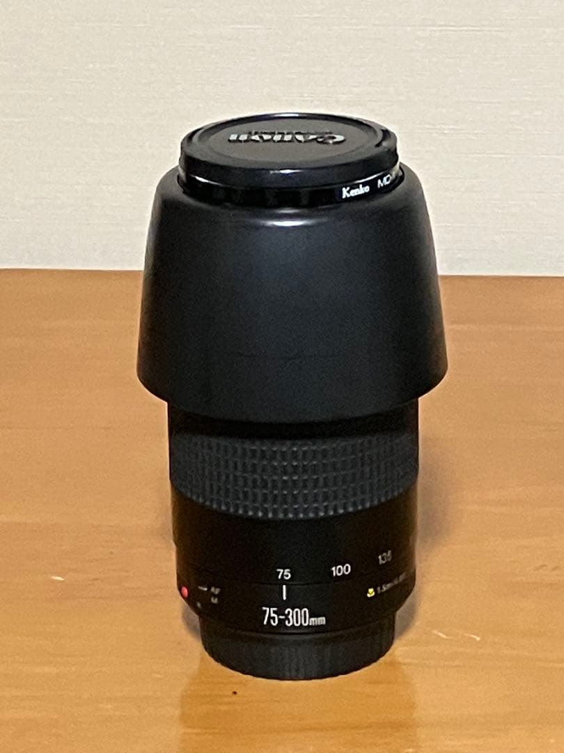 Canon EF 75-300mm f/4-5.6 II USM ズームレンズ