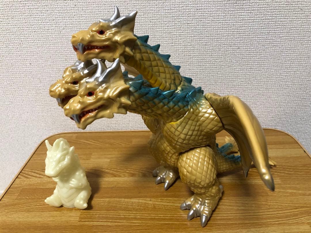 m1号 キングギドラ2001 未開封】東宝大怪獣シリーズ キングギドラ 2001