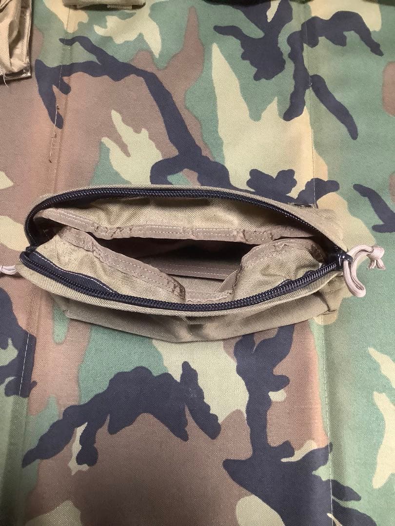 EAGLE RRV ローデシアンリーコンベスト各種ポーチ付きローンサバイバーKH