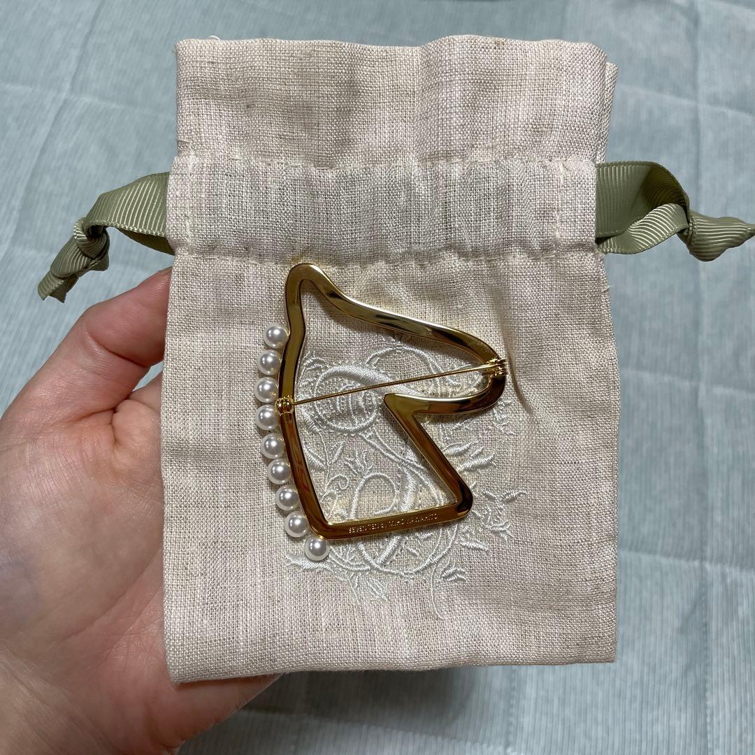 完売 セブンテン seventen ホースブローチ お馬さん ブローチ パール