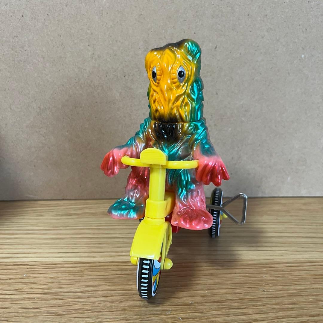 ヘドラ ゼンマイ 三輪車