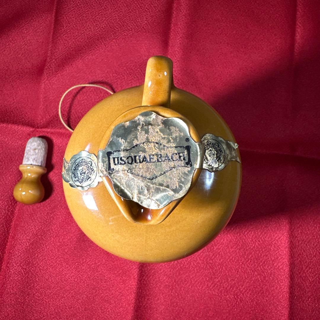 ウイスキー ウシュクベ 陶器 27年熟成 - メルカリ