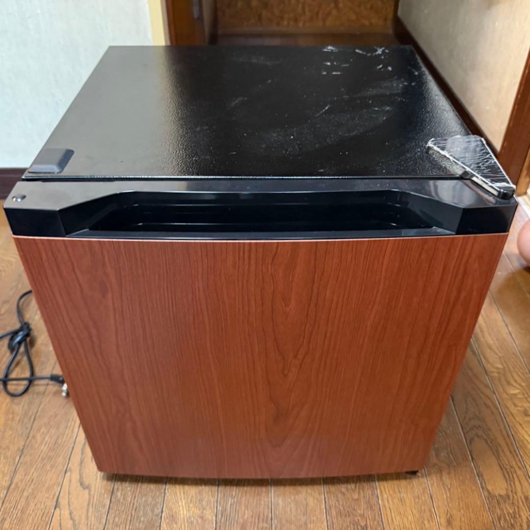 アイリスオーヤマ　冷凍庫　PF-A31FD-M 2022年製 IRIS OHYAMA（アイリスオーヤマ） 冷凍庫 小型 家庭用 31L 1ドア