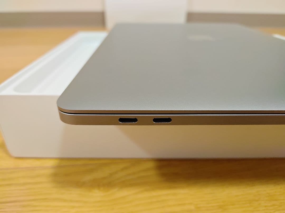 MacBook本体 MacBook Pro 13.3 2019 1.4GHz 16GB 128GB