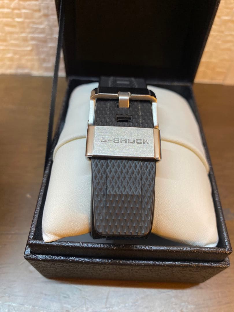 【未使用に近い極美品】G-SHOCKGST-B100-1AJFBluetooth