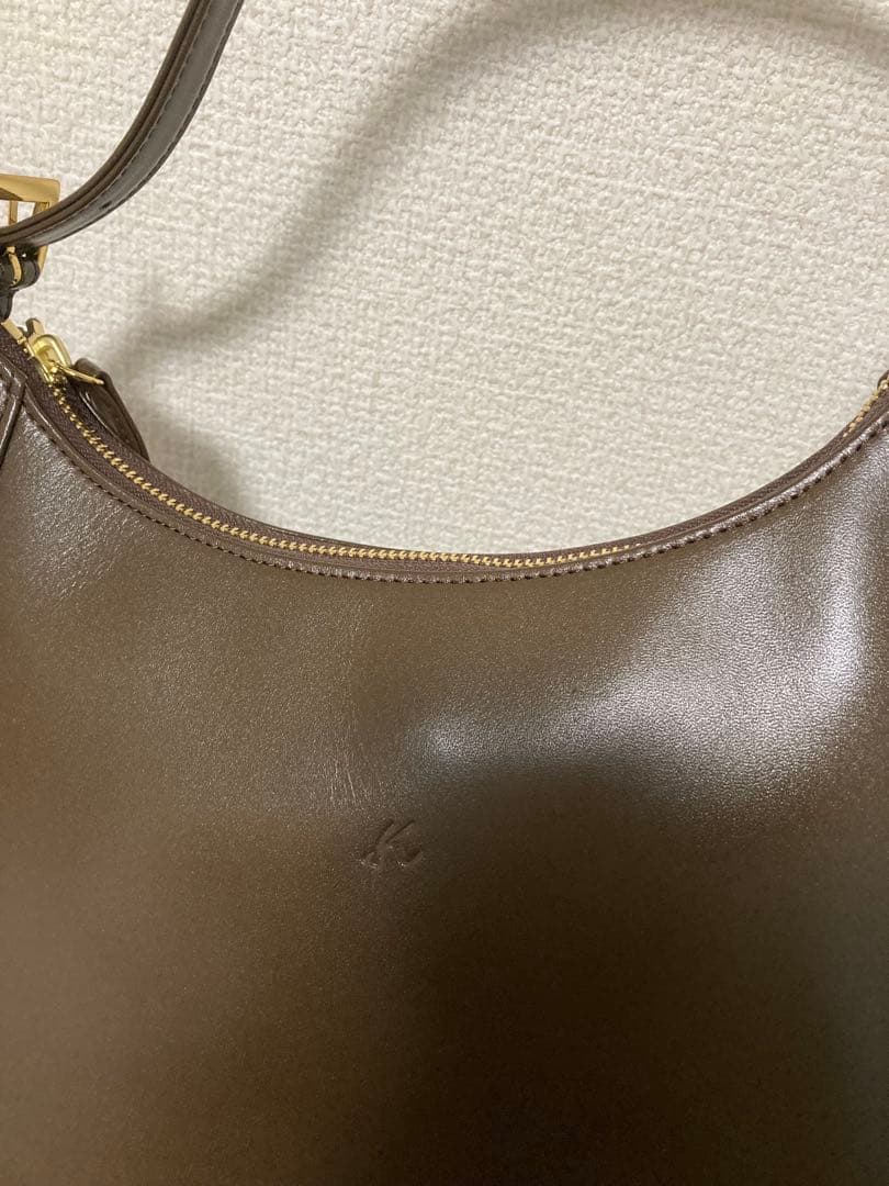 【未使用品】キタムラ　セミショルダーバッグ　チョコ