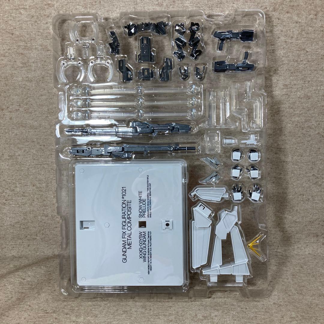ウイングガンダム　スノーホワイトプレリュード　BANDAI