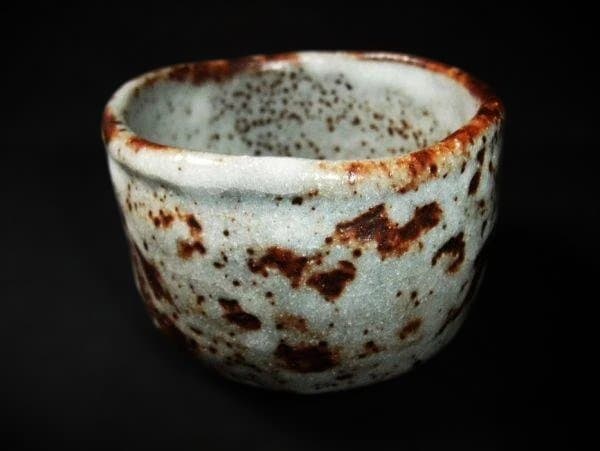 竹村脩 鼠志野 くろがね窯 銘「脩」志野茶碗 共布 共箱 - メルカリ