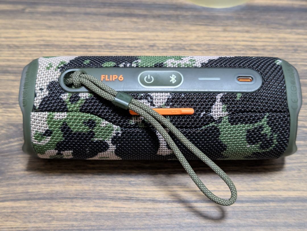 ☆JBL FLIP6 Bluetoothスピーカー 迷彩 スクワッド【美品】
