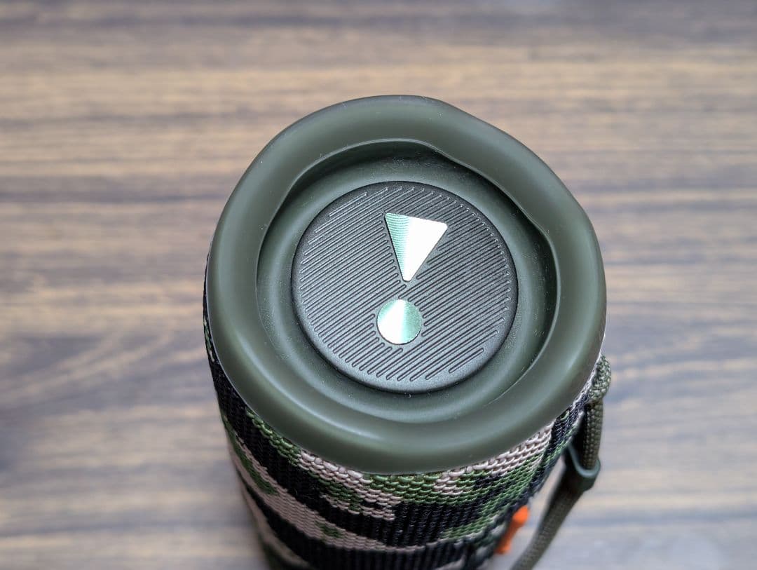 ☆JBL FLIP6 Bluetoothスピーカー 迷彩 スクワッド【美品】