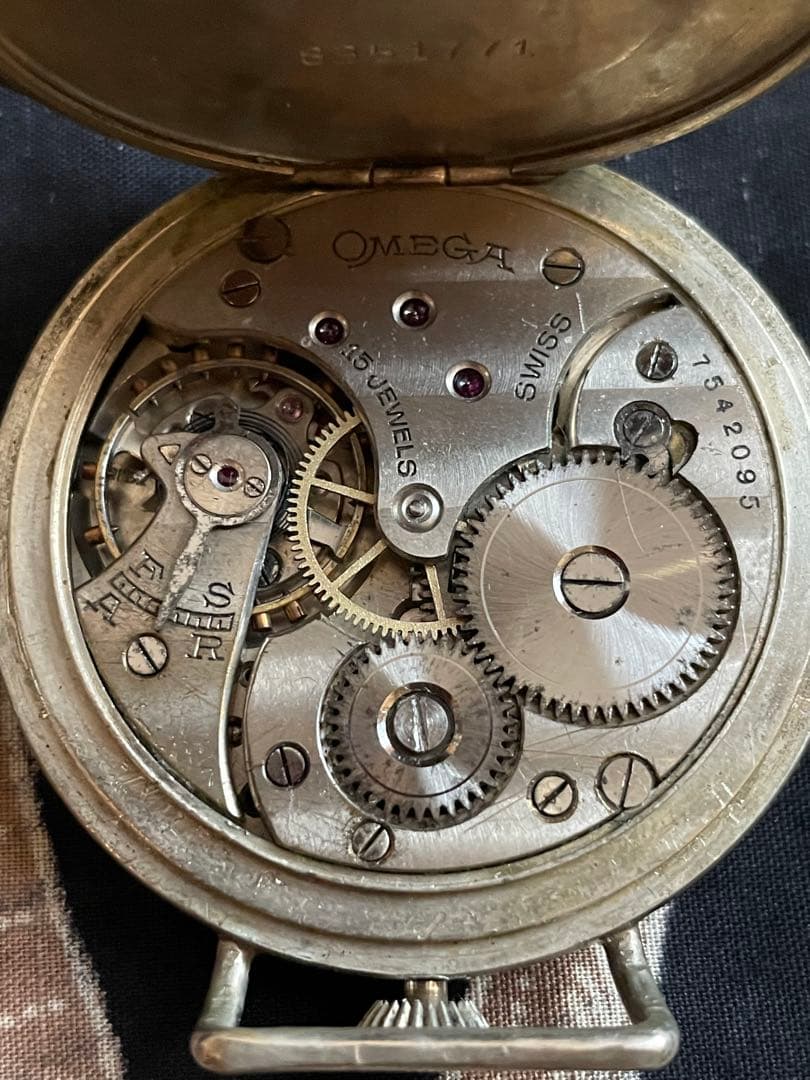 OMEGA 手巻き時計 ユニークデザイン