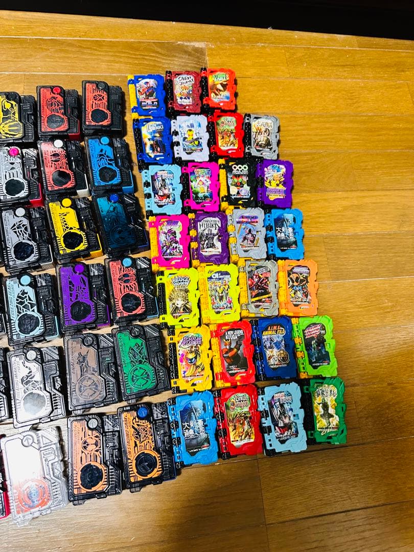 仮面ライダーベルト　セイバーGPロックシード　GPフルボトルなど250個以上山売