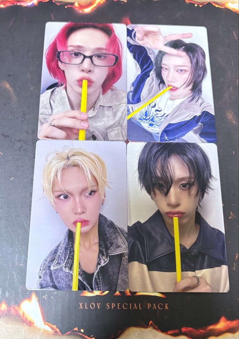 XLOV JUMPUP トレカ4枚セット